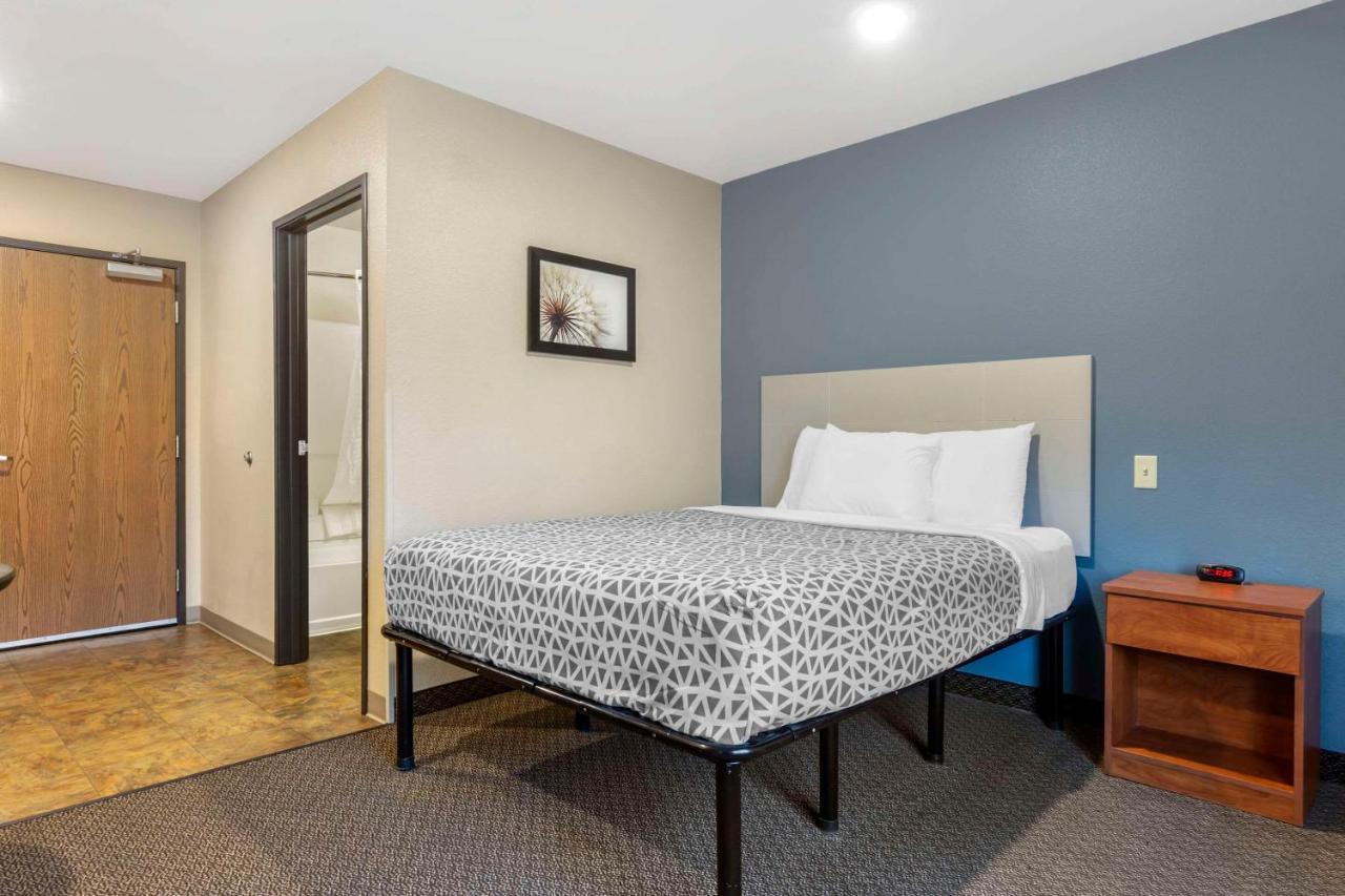 Woodspring Suites Raleigh Garner Edmondson المظهر الخارجي الصورة